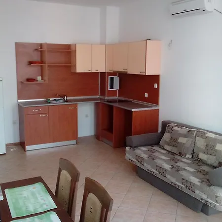 Apartment Bautik In Grand Kamelia