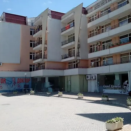 Apartment Bautik In Grand Kamelia